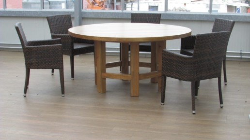 Tisch, d = 160 cm, nordische Kiefer